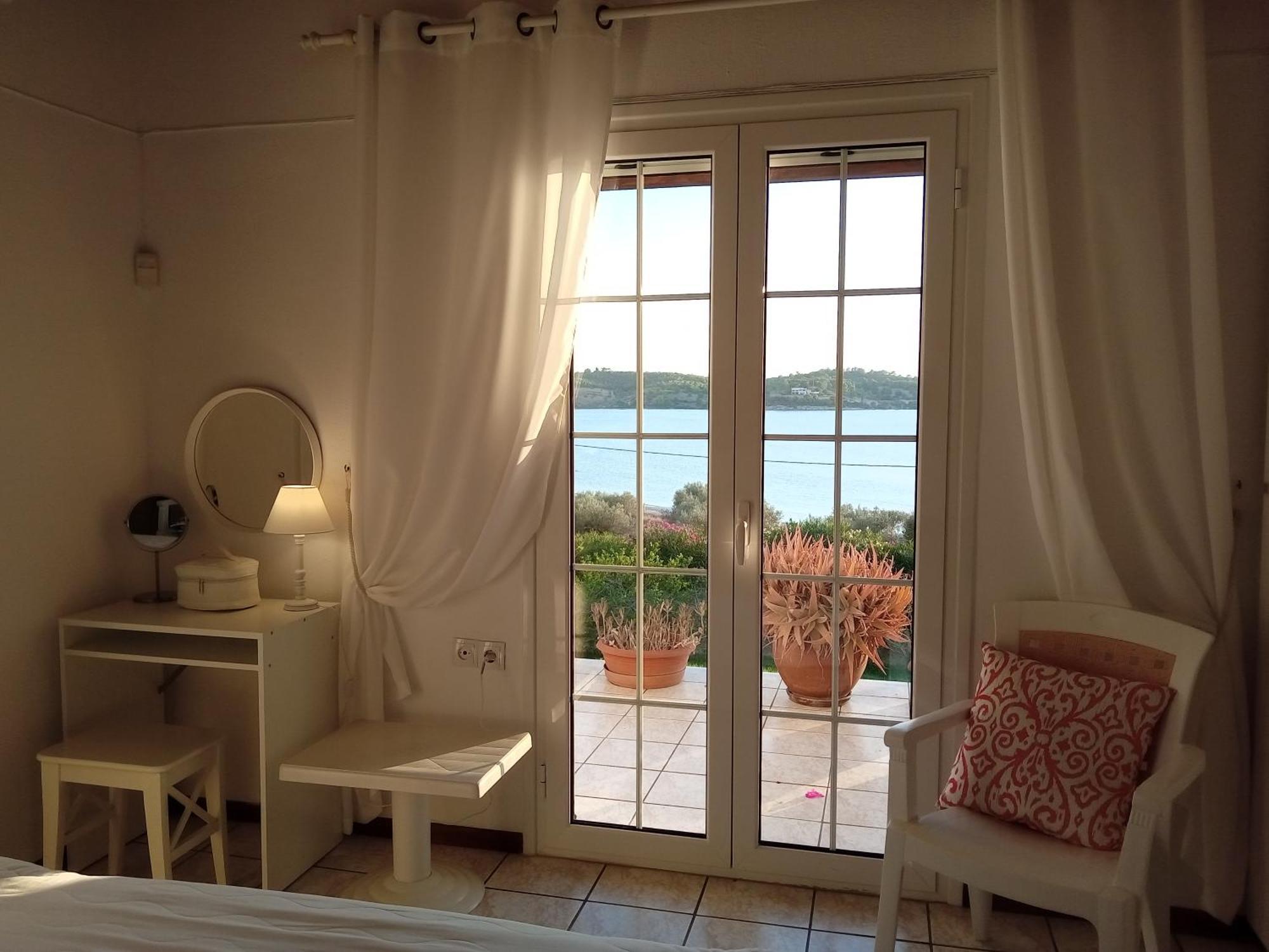 פורטו הלי Votsalo Summer House By The Beach מראה חיצוני תמונה